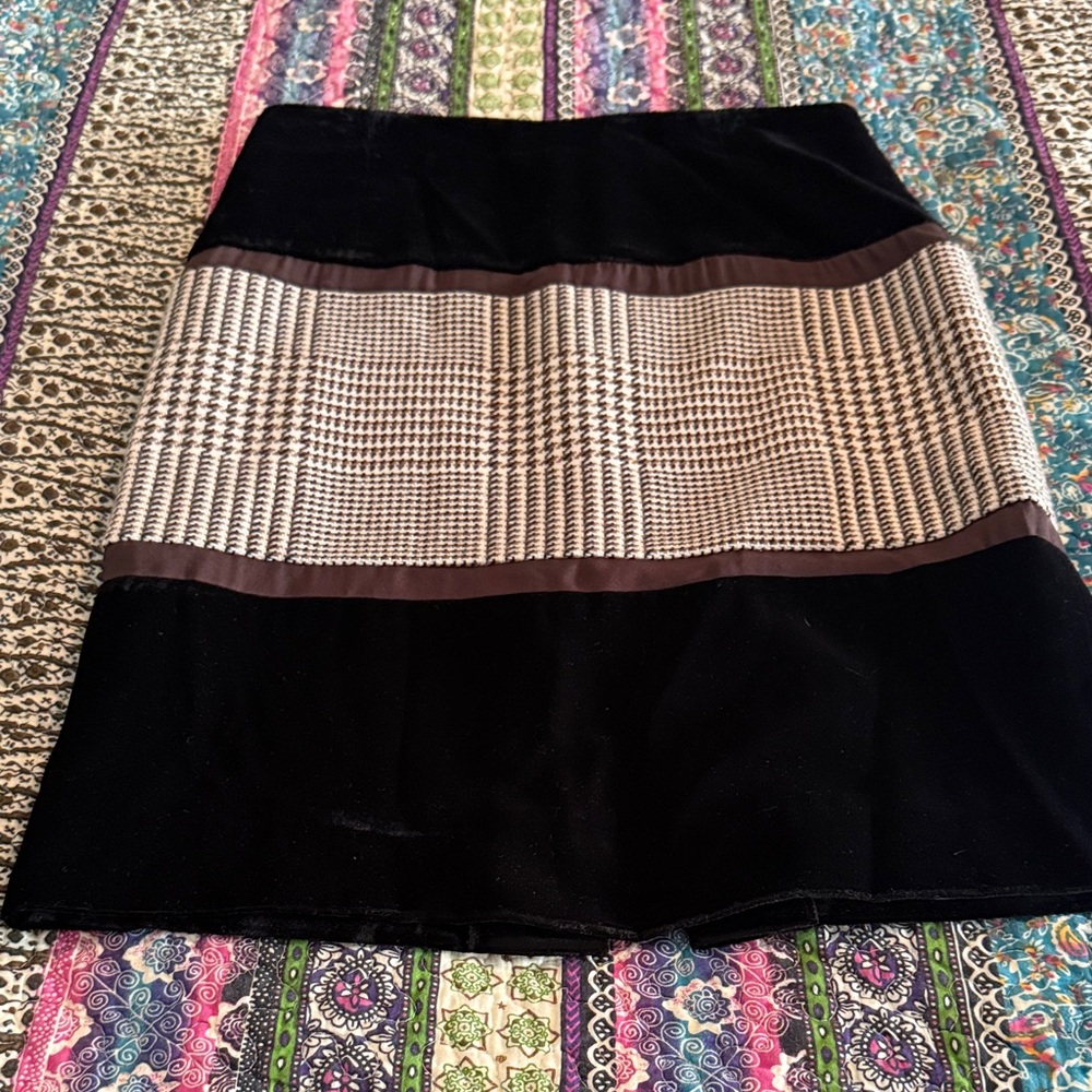 Etcetera Black and Brown Patterned Mini Skirt